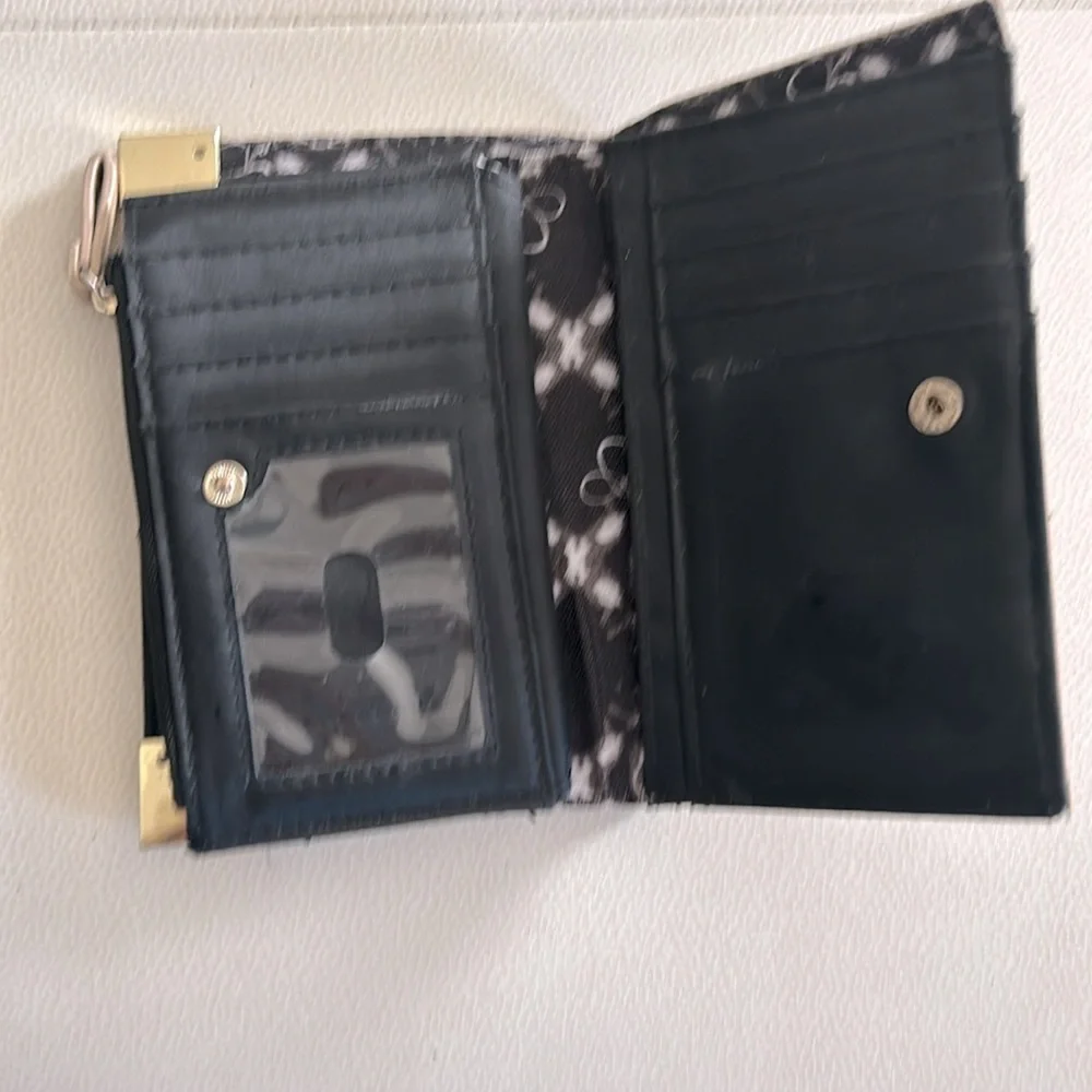 Jessica Simpson Bi-fold Billfold/Wallet-Tan Neutral Classic Like New Compact